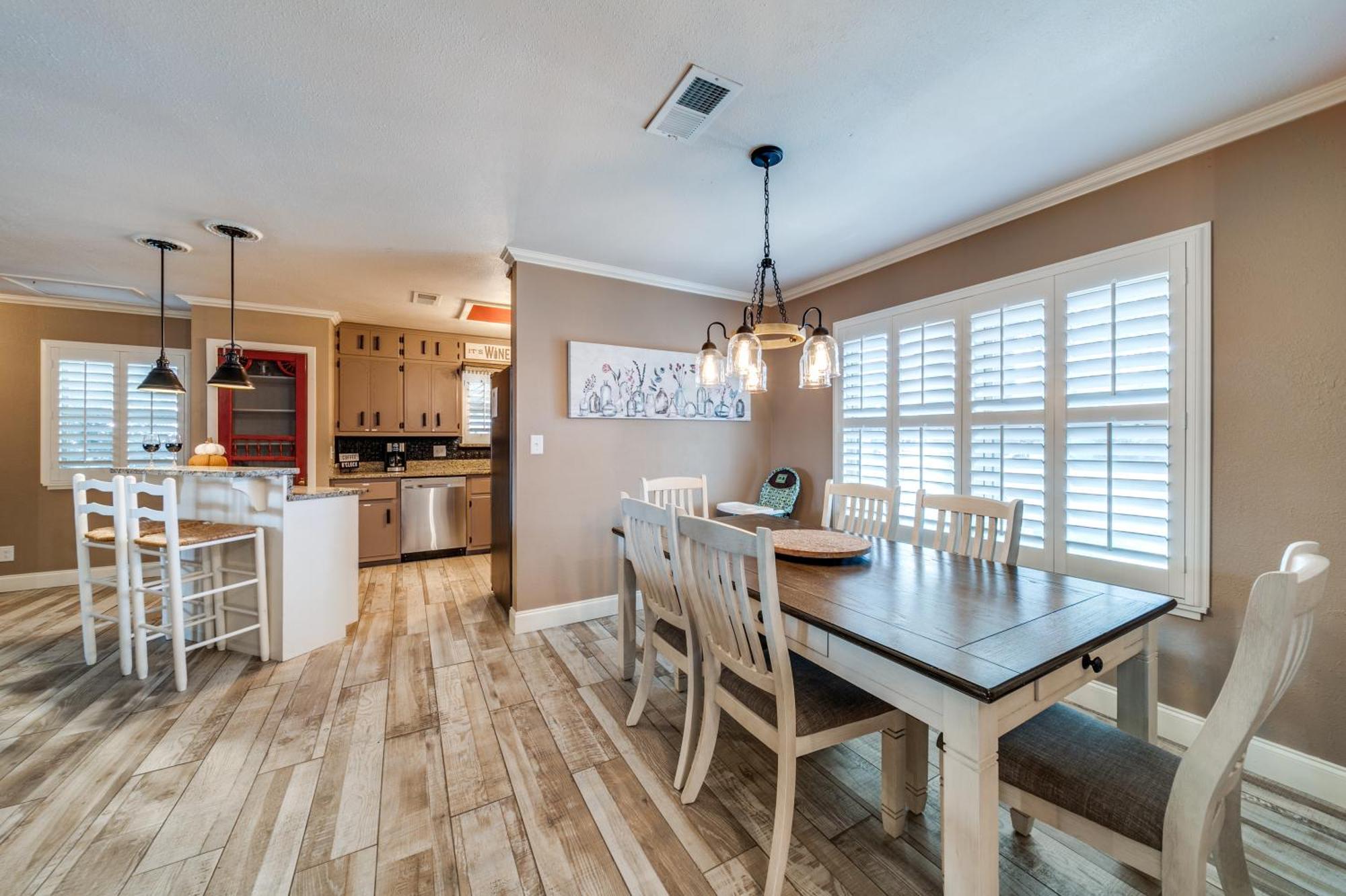 Charming Pet Friendly 4 Bdrm Home Mins To Main St And Wineries Fredericksburg Bagian luar foto